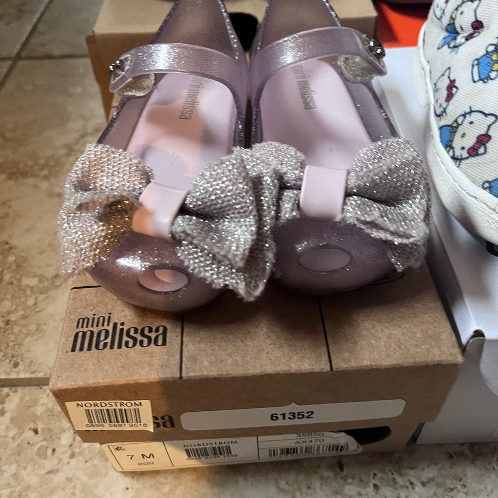 Lot of 5 size 7T shoes looking for a new home! - Picture 3 of 7